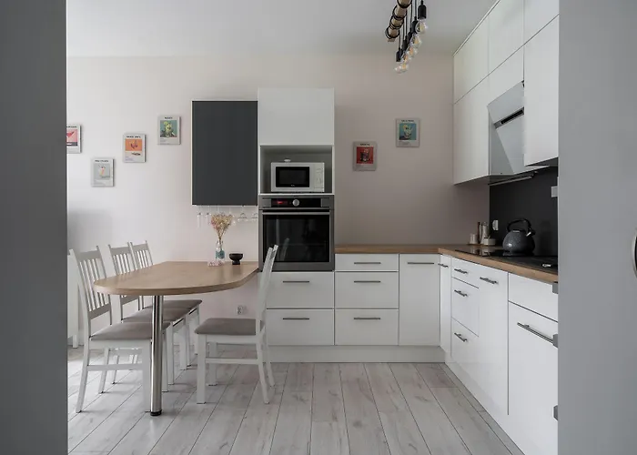 Rentplanet - Teczowa *