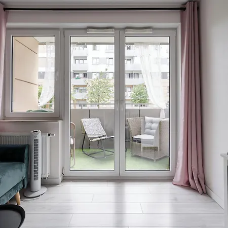 Rentplanet - Teczowa Apartment